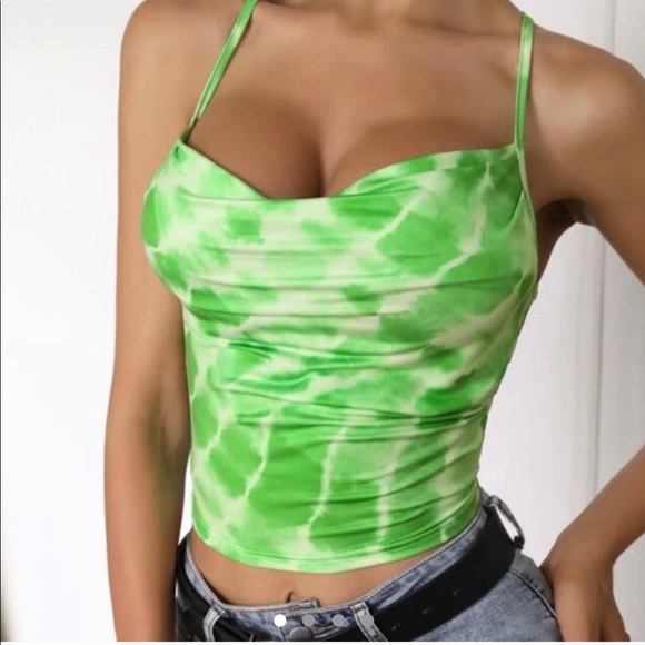 Green crop top - Picture 1 of 4